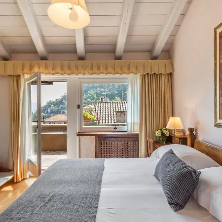 Hotel Pironi 3*