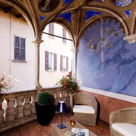 Pironi Hotel 3*
