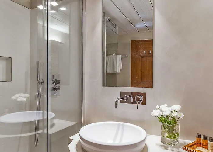 Pironi 3* קנוביו