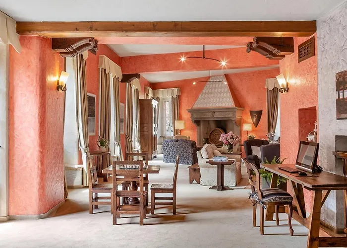 皮罗尼酒店 坎诺比奥