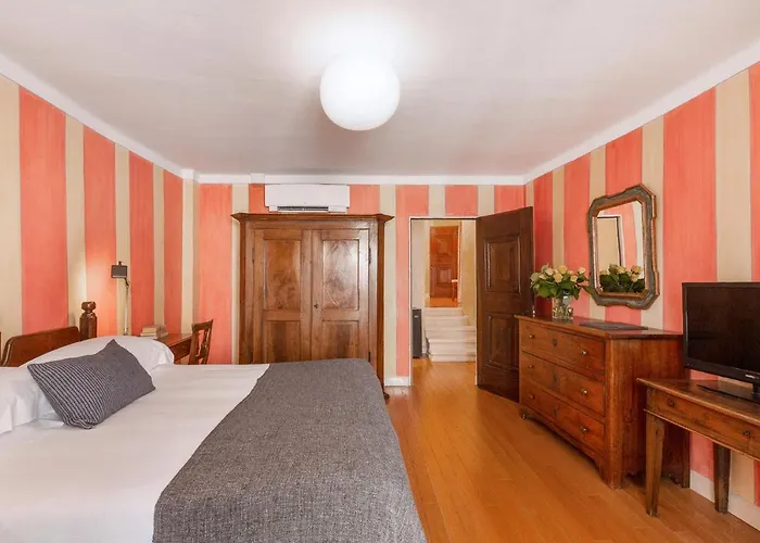 皮罗尼酒店 坎诺比奥